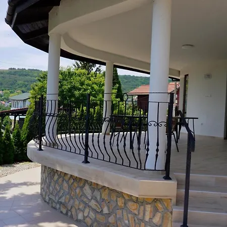 Nyaraló ема - Ema Balcsik